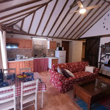Casa de Férias Charming Canarian House At Lila